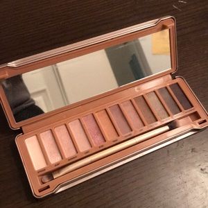 AUTHENTIC HARDLY USED Urban Decay Naked 3 Palette